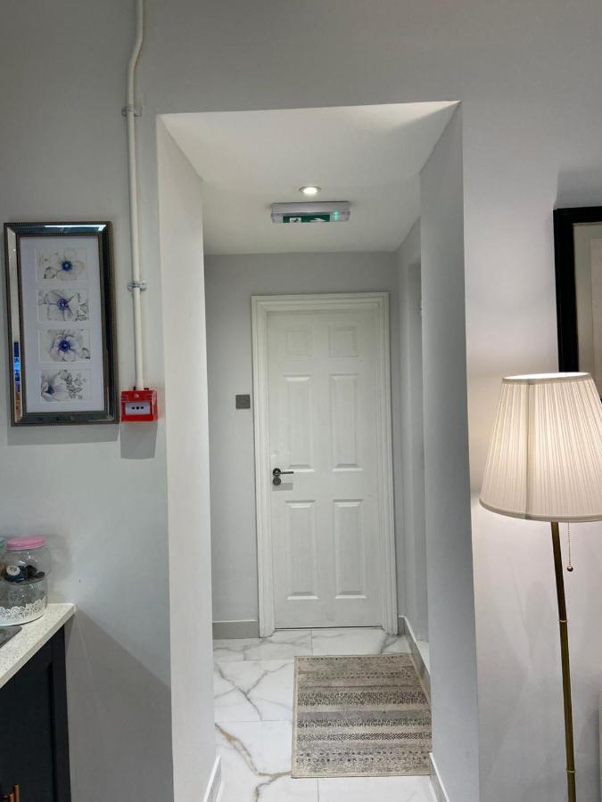 Apartamento Elegant 2 Bed Flat In Chiswick Londres Exterior foto